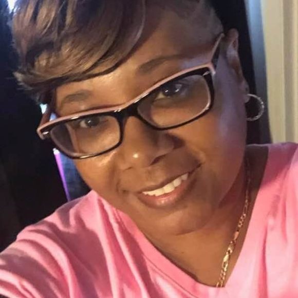 Meet your Posher, Chantal - Picture 1 of 1